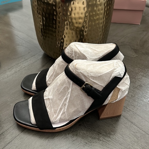 Naturalizer Leather Block Heeled Sandal - Rose - Picture 9 of 9